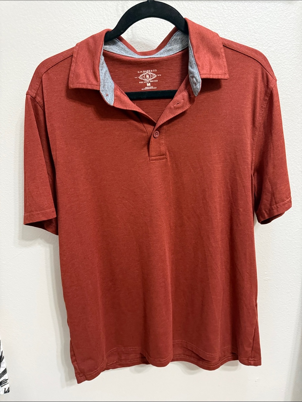 Men’s G.H. Bass & Co. Orange Rust Short Sleeve Polo Shirt. Size M.